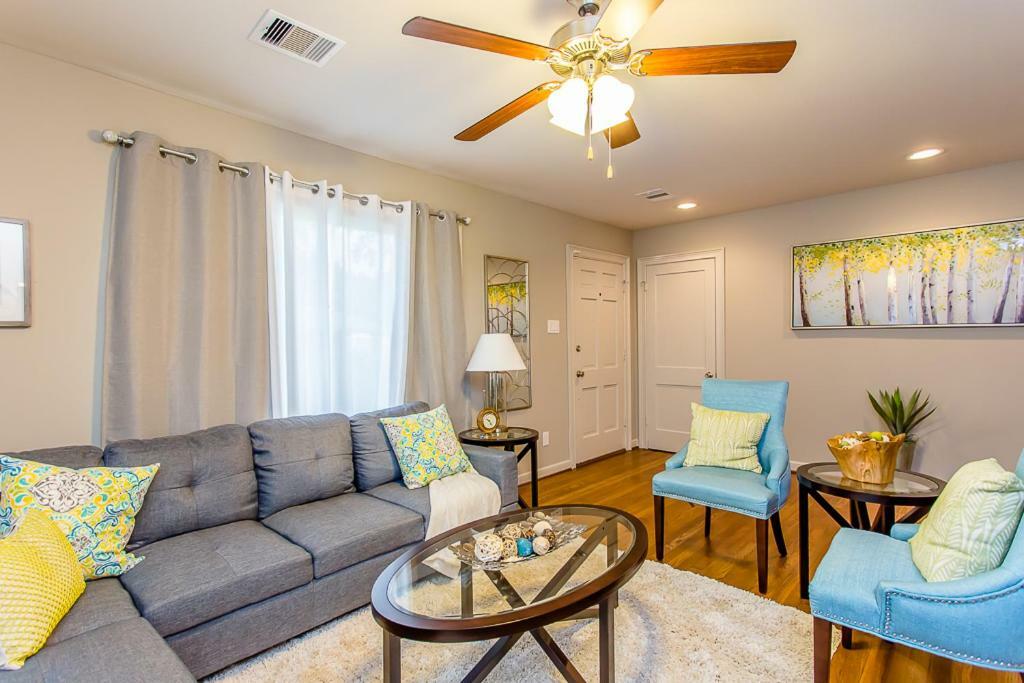 The Blue Door Bungalow - Luxury Home Downtown Χιούστον Εξωτερικό φωτογραφία
